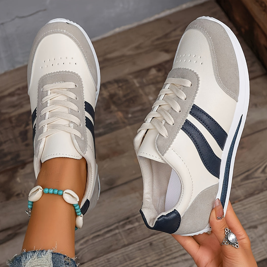 modische Schuhe, zeitloses Design. EB EB