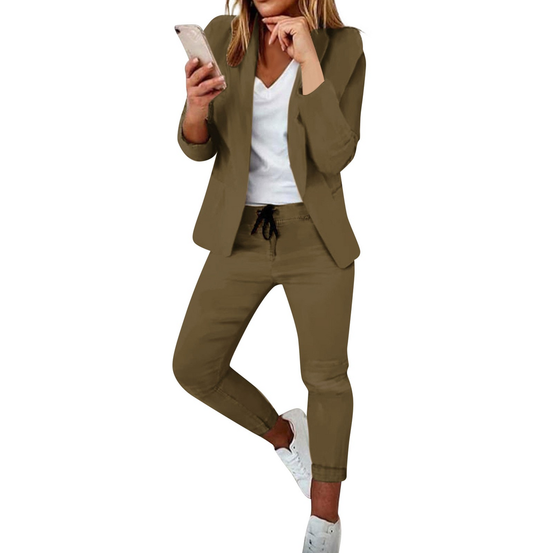 EB | Stilvolle Blazer & Hose Set