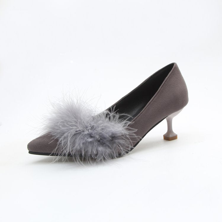 Damen elegante Pumps mit Federdetails und geschwungenem Absatz EB