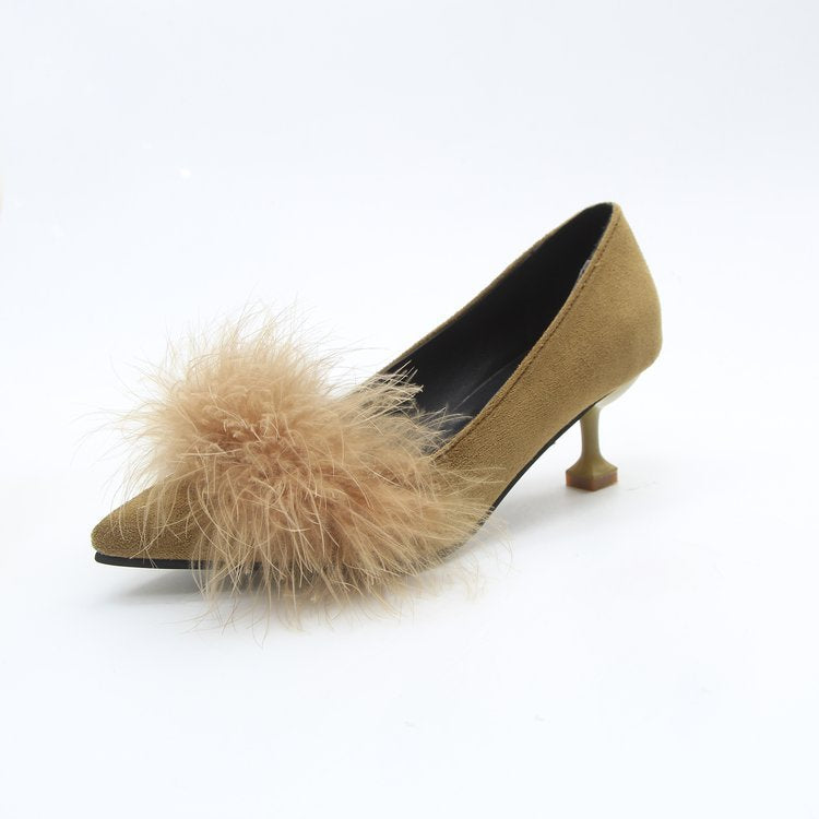 Damen elegante Pumps mit Federdetails und geschwungenem Absatz EB
