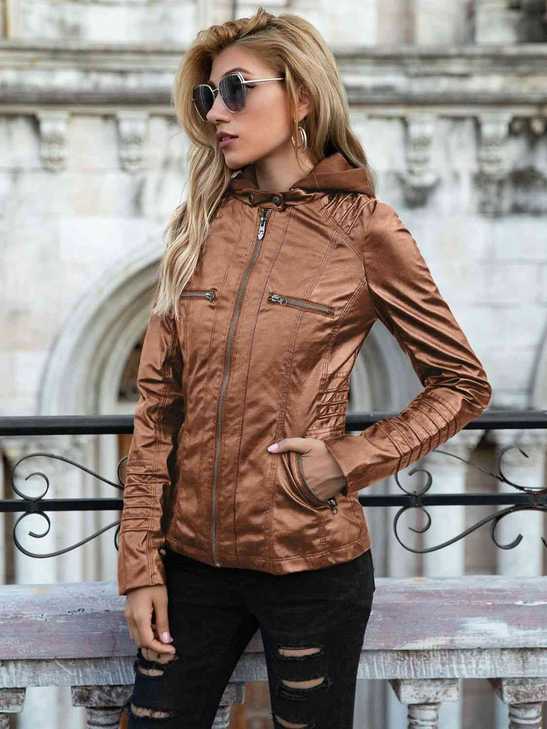EB | PU-Jacke mit Kapuze und durchgehendem Reißverschluss