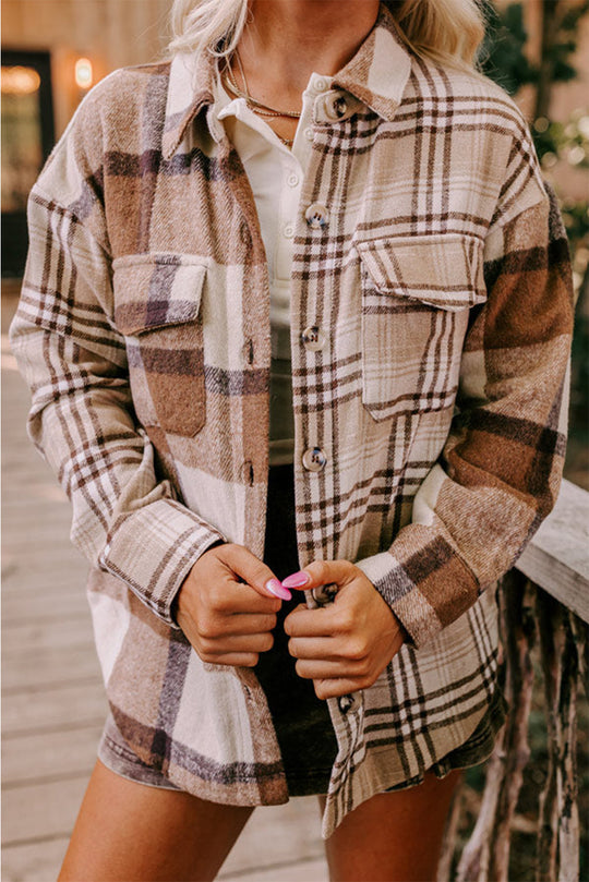 EB | Lässiges Karierter Overshirt Zeitloses Design und Komfort Perfekt für Layering