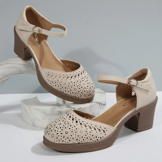 inspirierte Ankle-Strap Pumps EB
