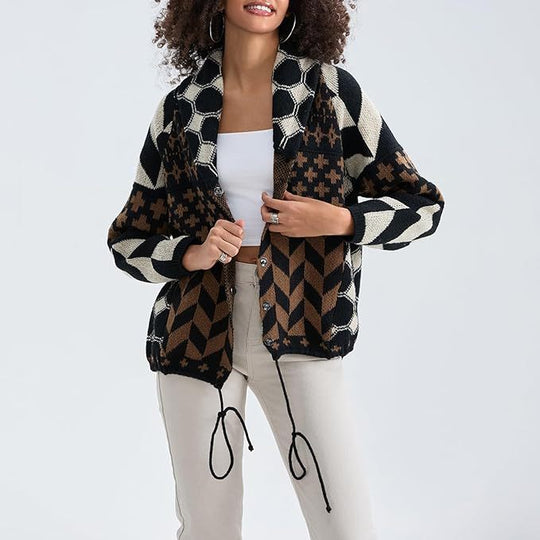 EB | weiche Jacke mit modernen geometrischen Mustern