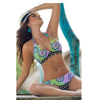 Damen Triangel-Bikini mit lebhaftem Blumenmuster und gepunktetem Höschen EB