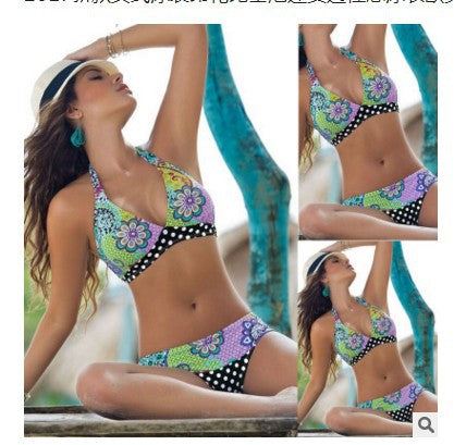 Damen Triangel-Bikini mit lebhaftem Blumenmuster und gepunktetem Höschen EB