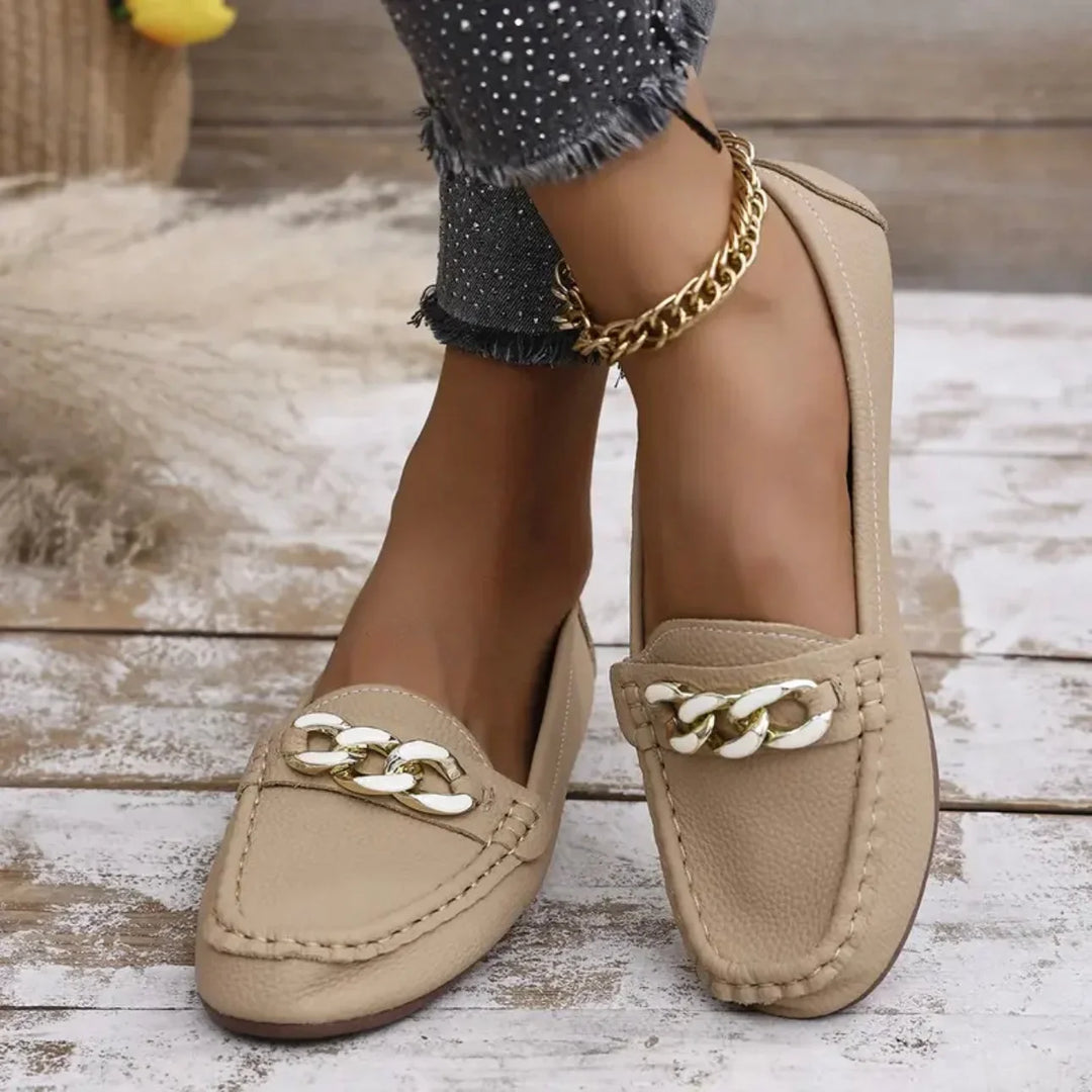 Slipper aus Leder mit klobigen Kettendetails EB EB