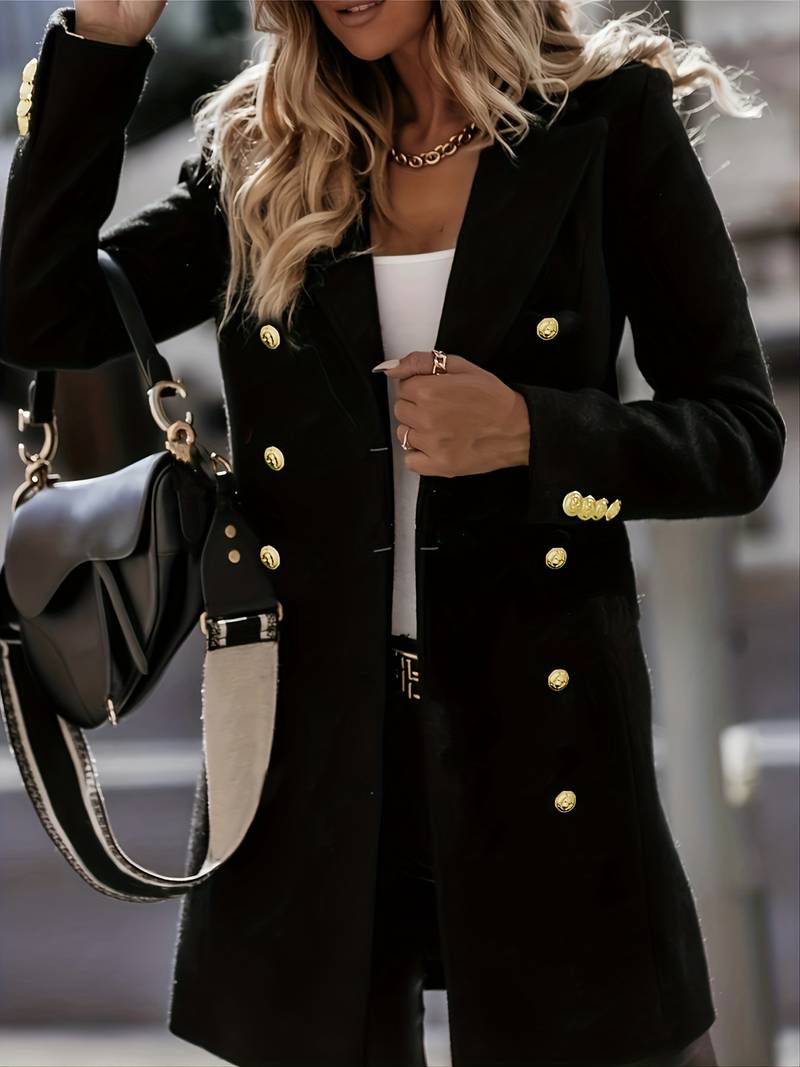 EB | Modisches und Minimalistisches Winterkleidungsstück