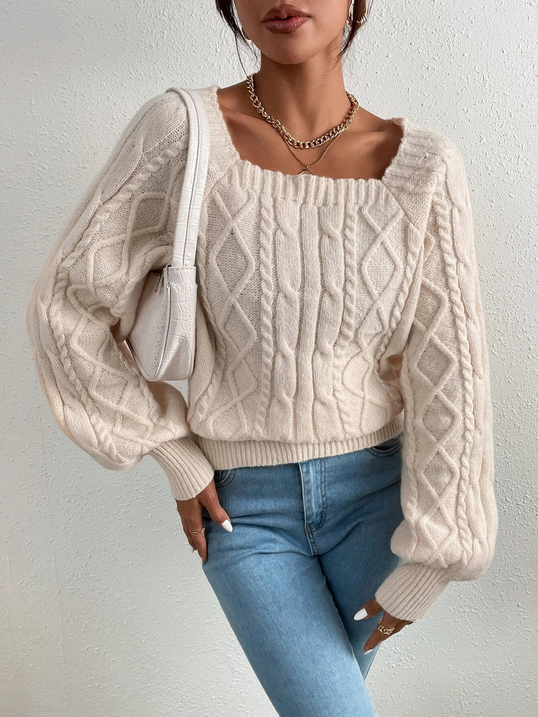 EB | Strickbluse mit Quadratischem Ausschnitt Weich und Elegant Kabelstrick