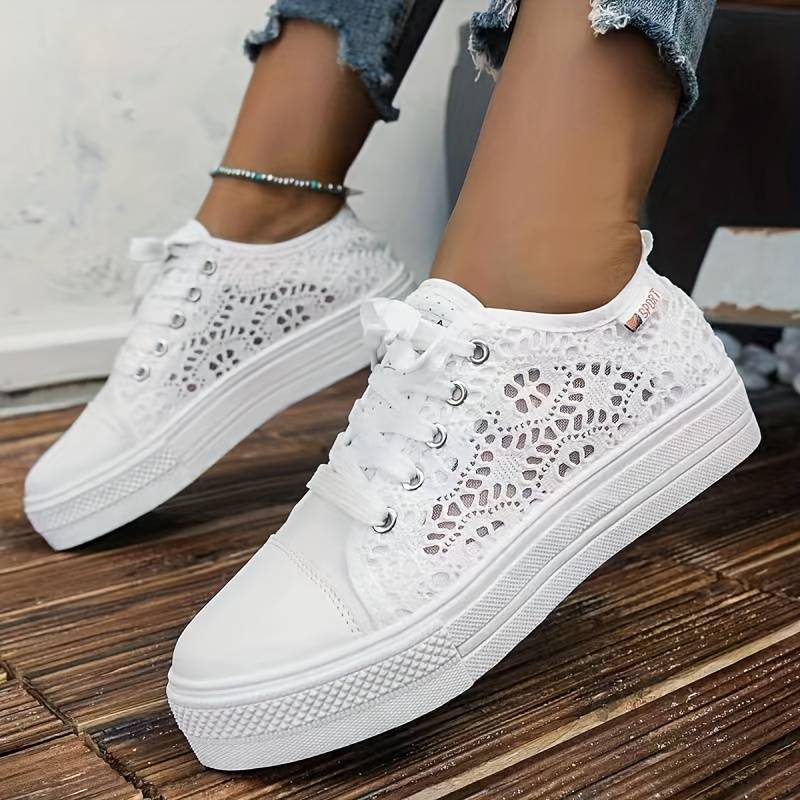 EB | Schicke und Luftige Spitzensneaker
