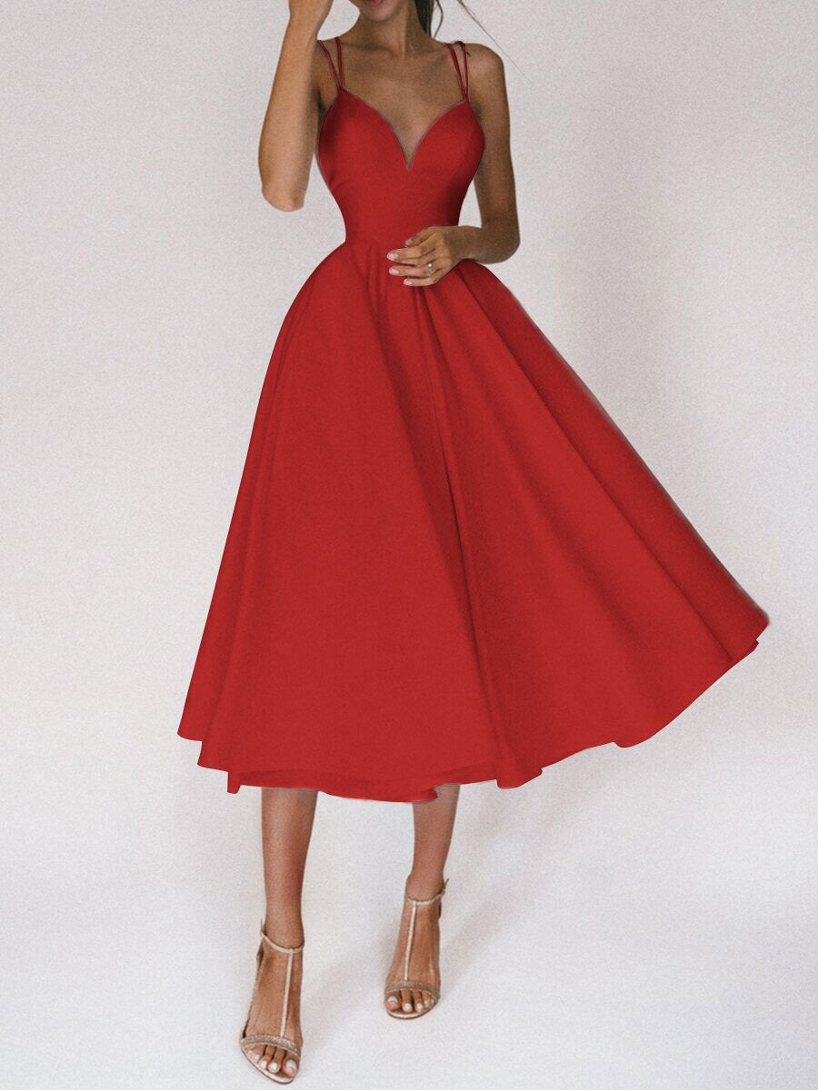 EB | Grace Das Elegante Trägerkleid mit V-Ausschnitt