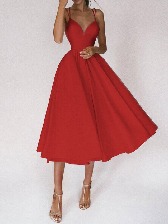 EB | Grace Das Elegante Trägerkleid mit V-Ausschnitt