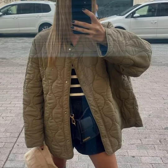 EB | Bequemes Rundhals gepolstertes Jacket mit Knöpfen Ideal für Herbst/Winter