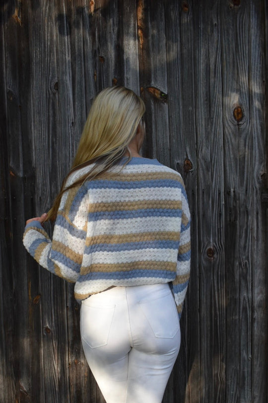 EB | Bequemer gestreifter Strickpullover ideal für den Winter