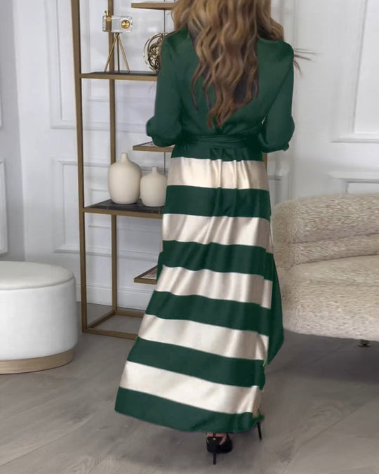 EB | Kleid mit Streifenmuster und Reversriemen