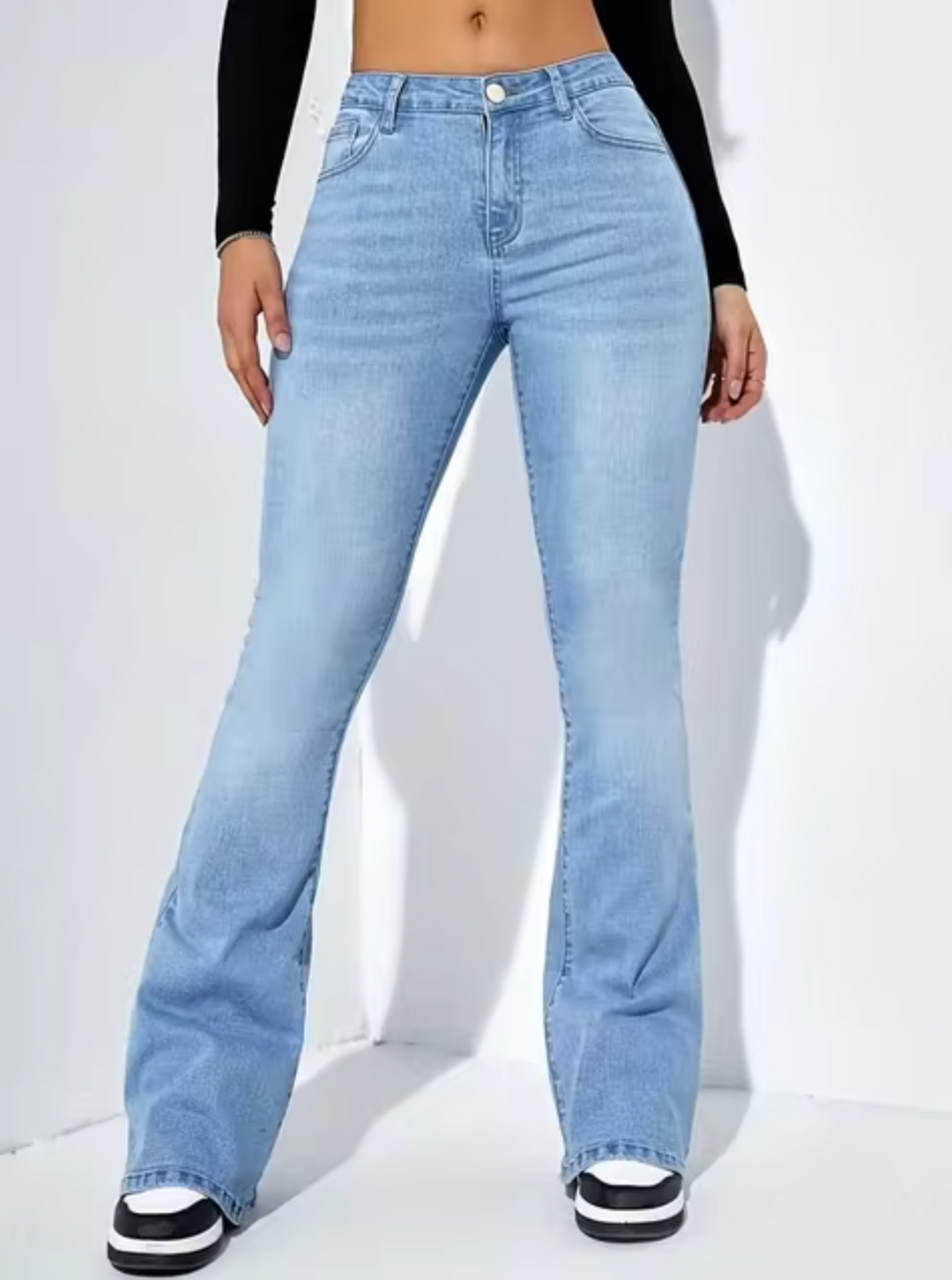 EB | Schicke High-Waist-Schlagjeans für Damen