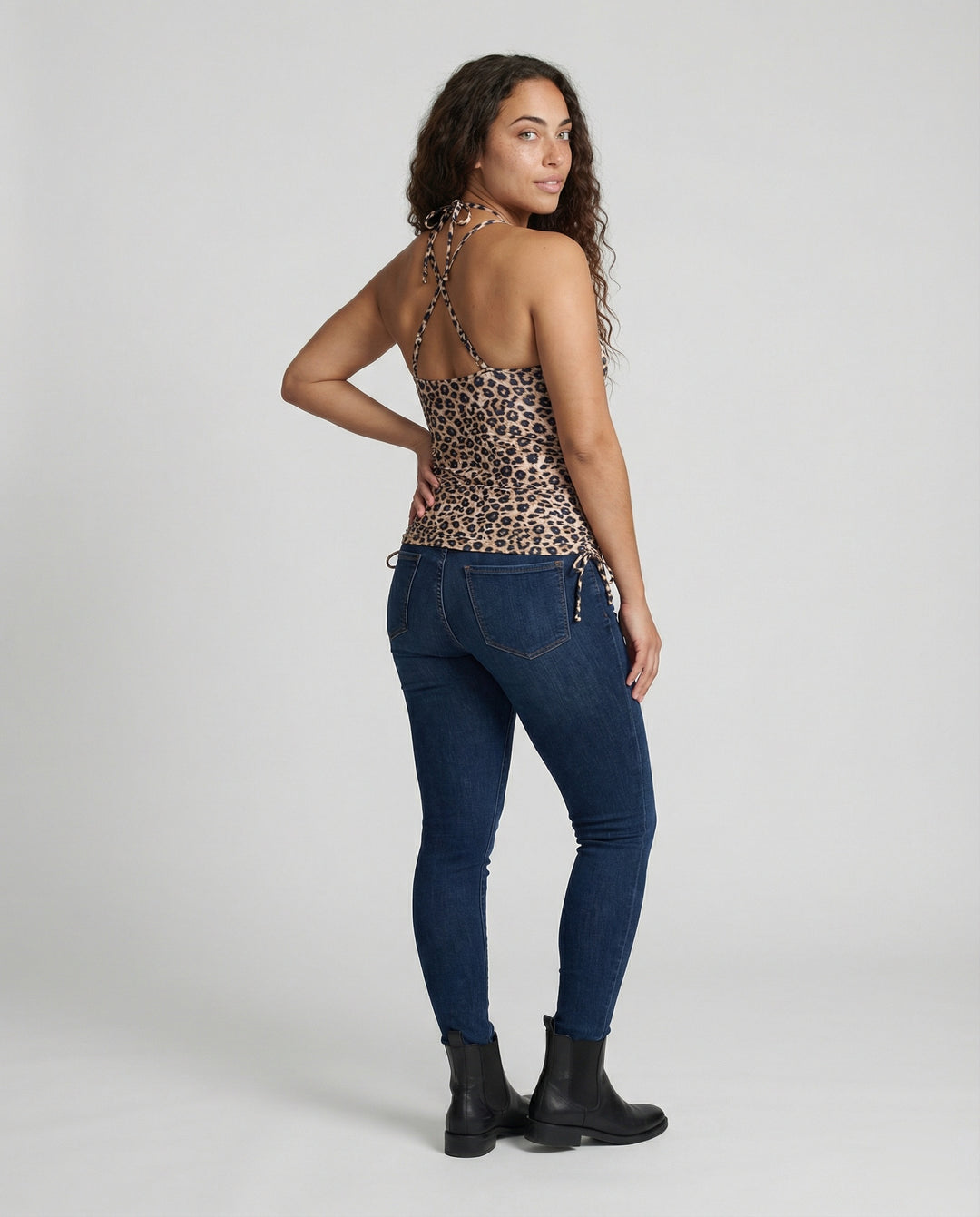 EB | Atmungsaktiver Tankini mit V-Ausschnitt Im Leopardenmuster