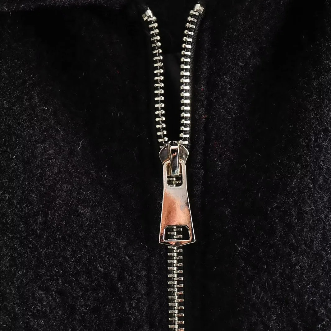 EB | Kühne Eleganz für Frauen