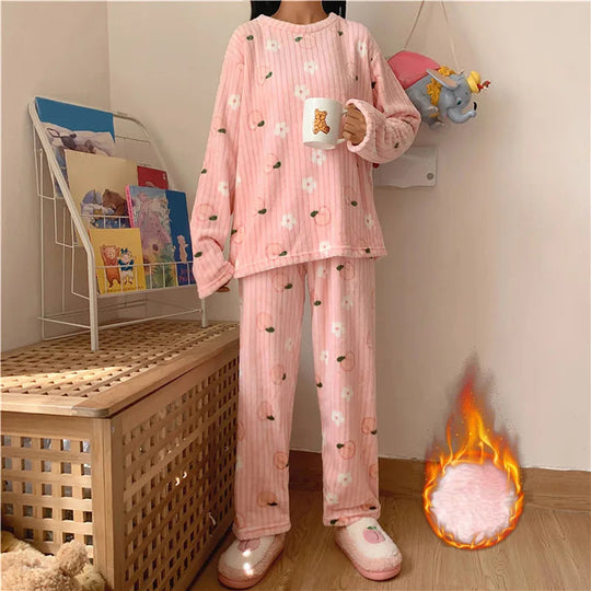 EB | Fleece Komfort Schlafanzug - Süß, warm und bequem in 7 trendigen Varianten