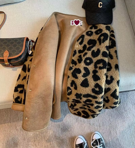 EB | Stylische Fleecejacke mit Leopardenmuster
