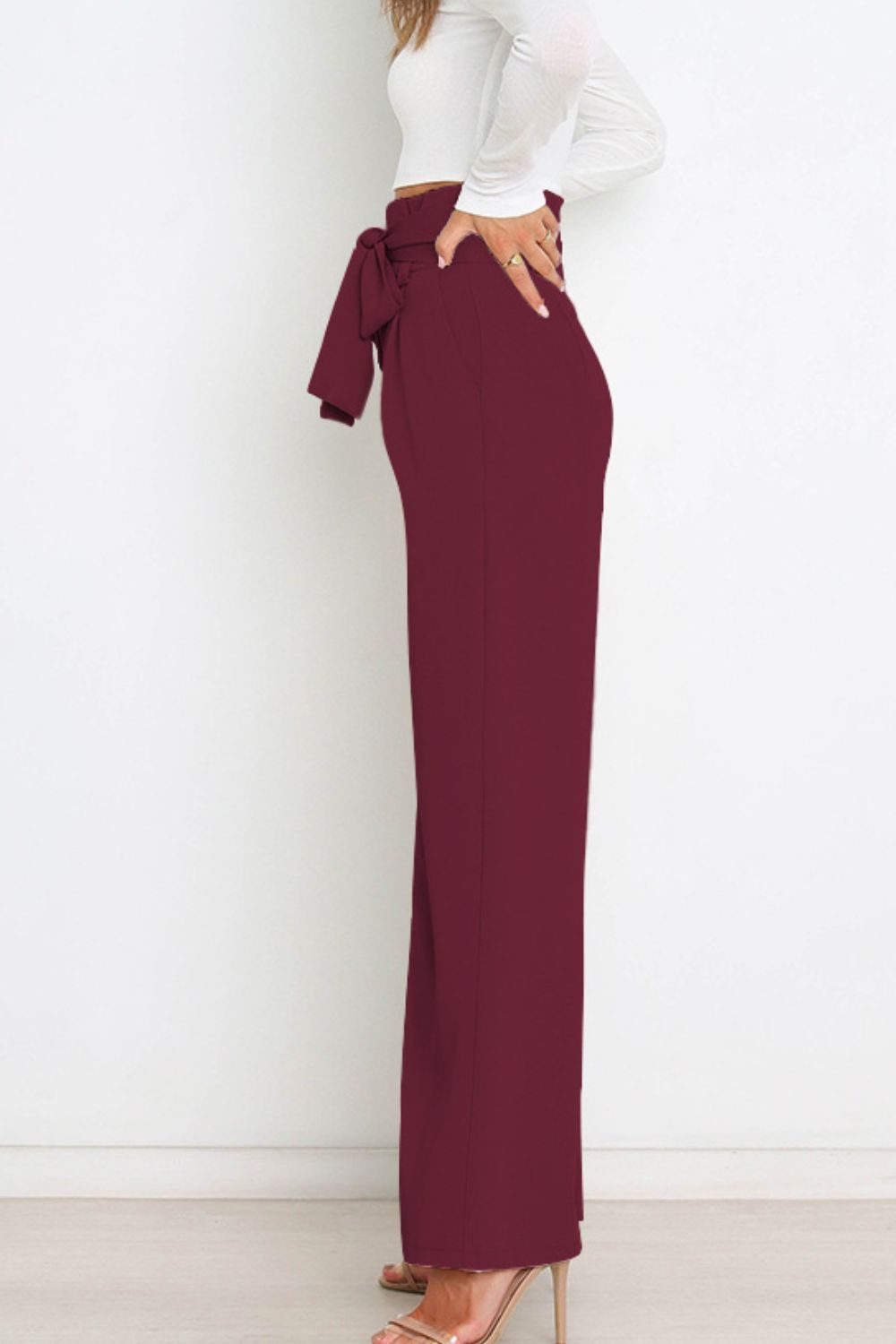 EB | Hohe Taille Paperbag Hose mit Schleifendetail