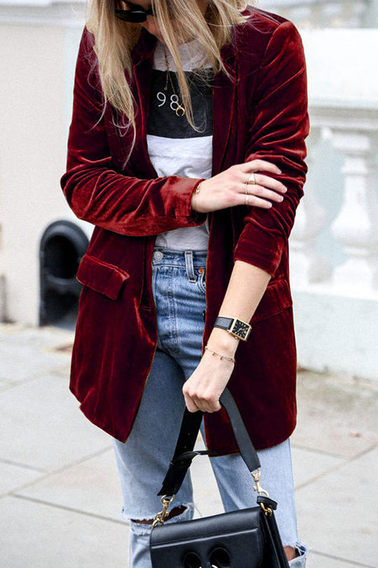EB | Blazer aus Samt im Streetstyle