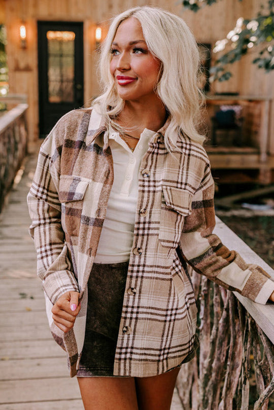 EB | Lässiges Karierter Overshirt Zeitloses Design und Komfort Perfekt für Layering