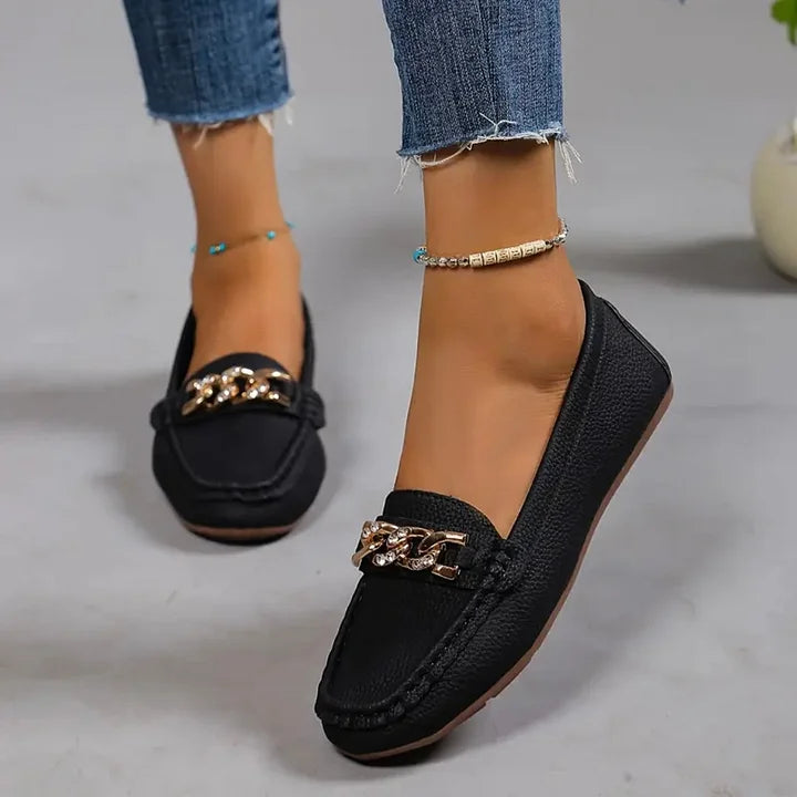 Slipper aus Leder mit klobigen Kettendetails EB EB