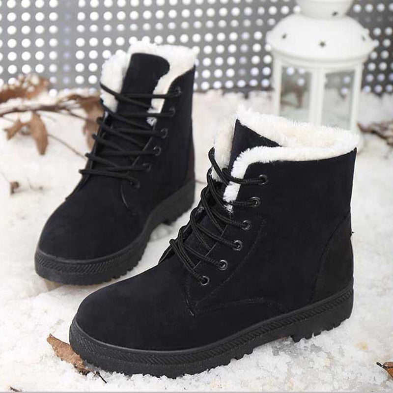 Stylische Schneestiefel mit Fellfutter EB EB