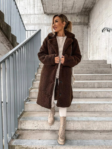 EB | Eleganter Plüsch-Trenchcoat