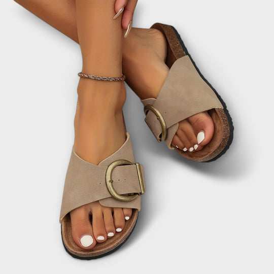 EB | Stilvolle Schnallen Slide Sandalen