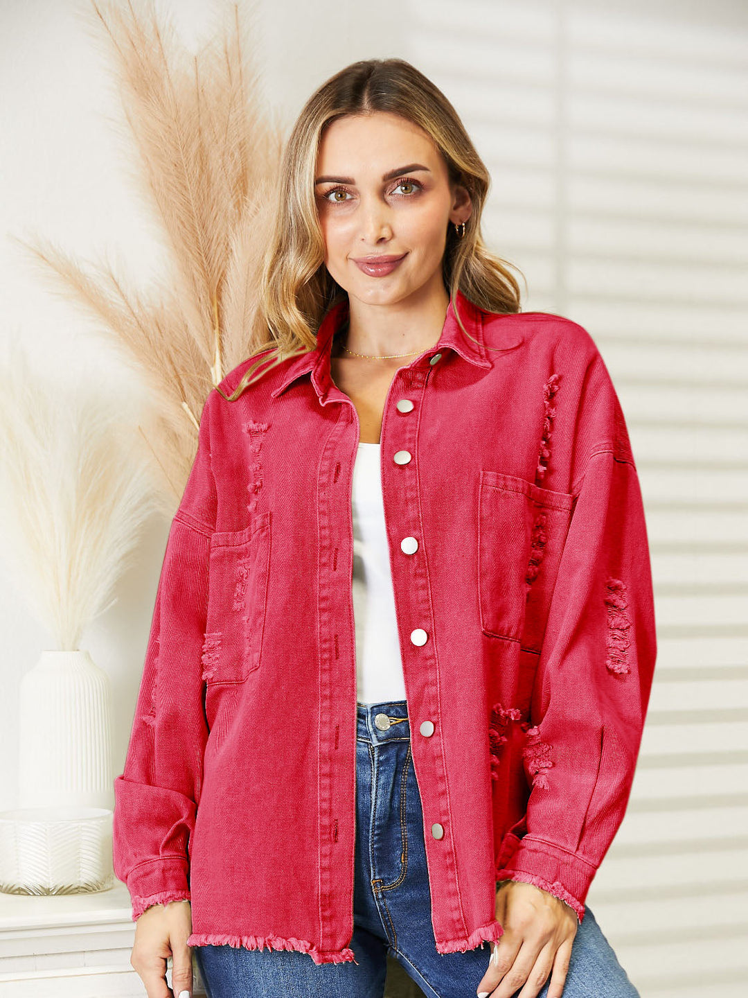 EB | Zerrissene Rohsaum-Denimjacke