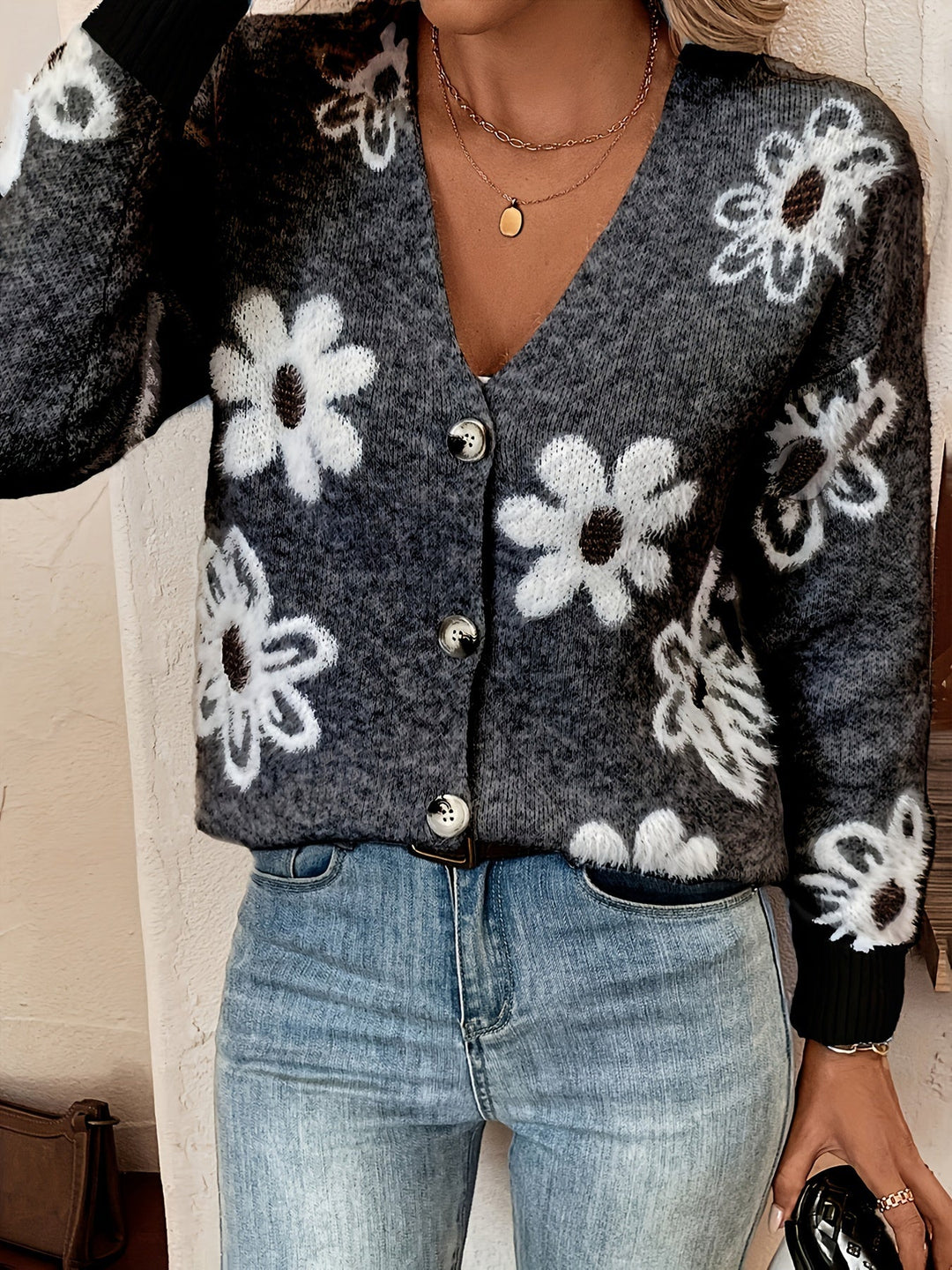 EB | Weiche Strickjacke mit Blumenmuster Acryl Wärme und Stil