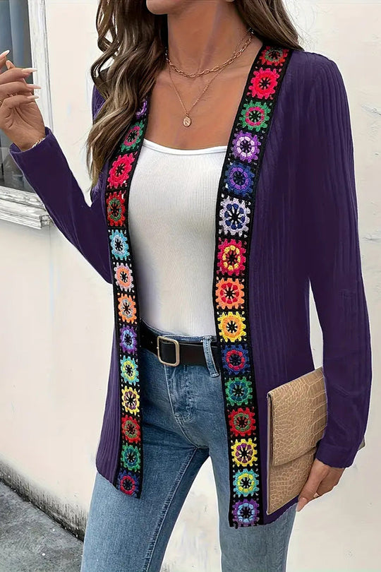 EB | Strickcardigan mit Blumenrand und langen Ärmeln