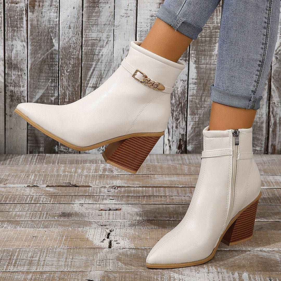 Elegante Stiefel mit seitlichem Reißverschluss und Blockabsatz EB