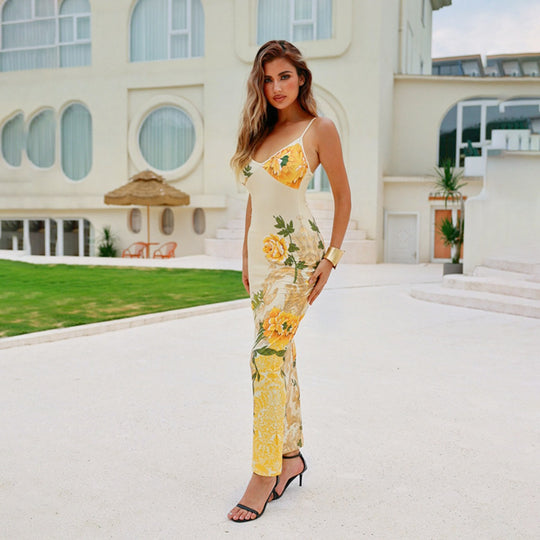 EB | Schlankes Kleid mit Sling-Print