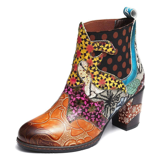 Lederstiefel für Damen mit einzigartigen Details EB