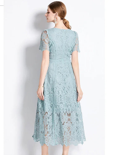 EB | Elegantes Spitzenkleid Midi-Länge