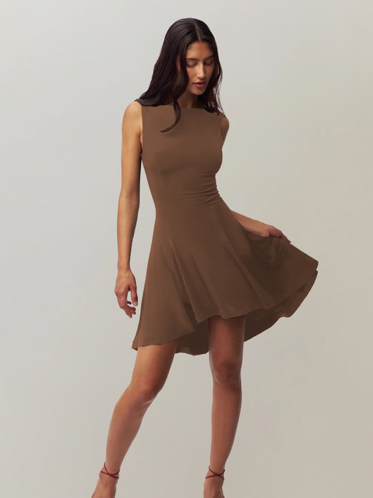 EB | Ärmelloses Kleid mit Kragen