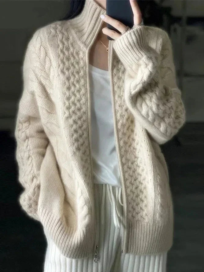 EB | Modische und Minimalistische Winterjacke