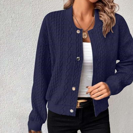 EB | Gestrickte Strickjacke