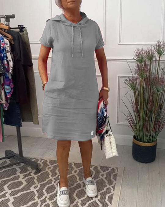 EB | Kurzärmliges Freizeitkleid mit Kapuze