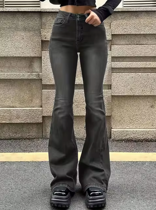 EB | Schicke High-Waist-Schlagjeans für Damen