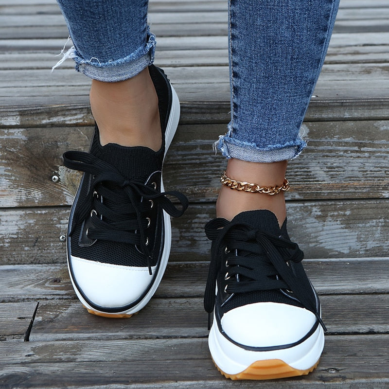 Thora Stilvolle Sneakers mit Dickeren Sohlen und Verstellbaren Schnürsenkeln EB