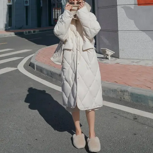 EB | Stylische Übergroße Steppjacke mit Pelzkragen und Knöpfen Ideal für Herbst/Winter