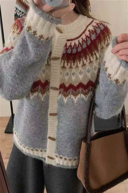 EB | Rundhals Fair Isle Weihnachten Hornknopf Strickjacke