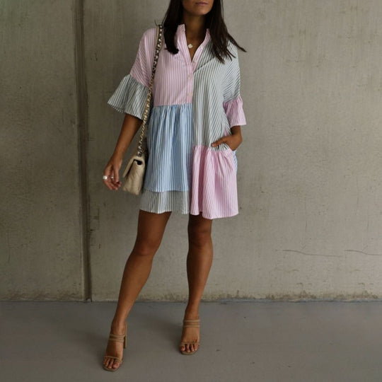 EB | Gestreiftes Kleid mit kontrastierendem Print