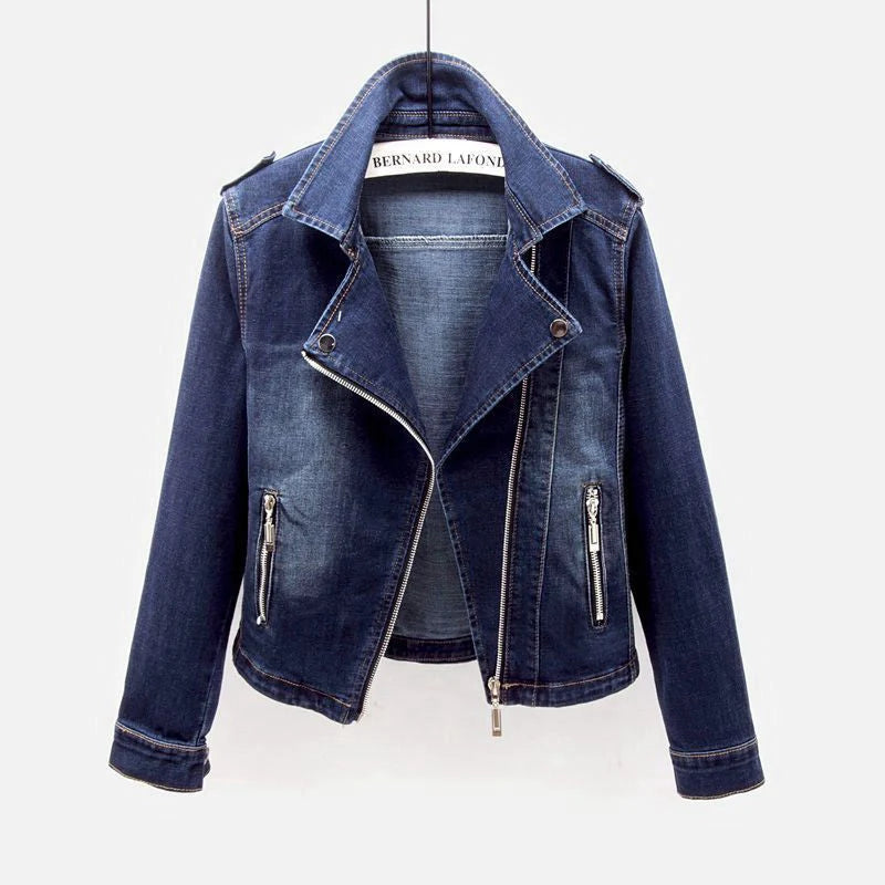 EB | Jeansjacke mit zeitlosem Fusionsstil