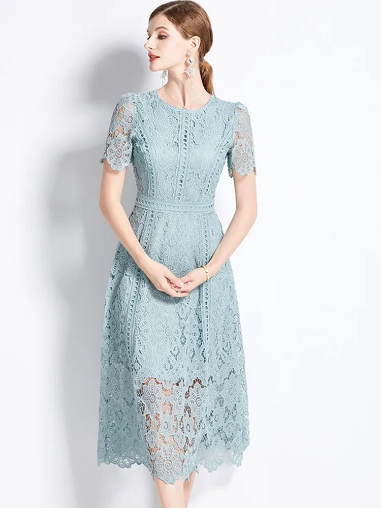 EB | Elegantes Spitzenkleid Midi-Länge