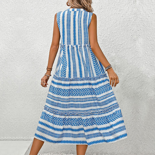EB | Kleid mit ethnischem Print und V-Ausschnitt